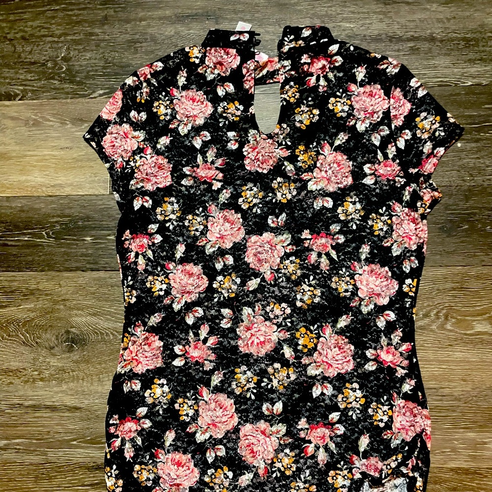 Cute floral top